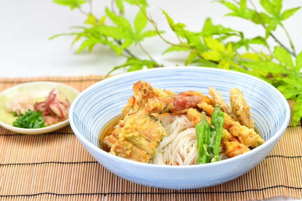 青海苔衣の天ぷらそうめん
